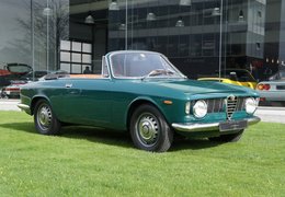 Alfa Romeo Giulia GTC Cabriolet / Roadster 1965 Green Alfa Romeo Giulia GTC Cabriolet / Roadster 1965 Green Car for Sale. 250708