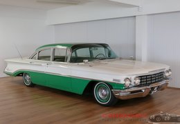 Oldsmobile 98 Celebrity Original Car Sedan / Saloon 1960 White Oldsmobile 98 Celebrity Original Car Sedan / Saloon 1960 White Car for Sale. 255615