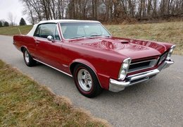 Pontiac GTO Convertible Cabriolet / Roadster 1965 Red Pontiac GTO Convertible Cabriolet / Roadster 1965 Red Car for Sale. 257402