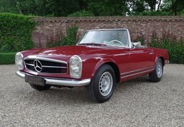 Mercedes-Benz 280 SL Pagoda Cabriolet / Roadster 1971 Red Mercedes-Benz 280 SL Pagoda Cabriolet / Roadster 1971 Red Car for Sale. 257468