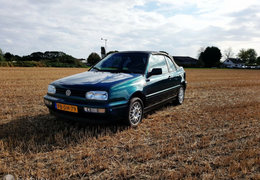 Volkswagen Golf Cabriolet / Roadster 1996 Green Volkswagen Golf Cabriolet / Roadster 1996 Green Car for Sale. 258533