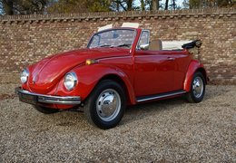 Volkswagen Beetle Convertible Cabriolet / Roadster 1971 Red Volkswagen Beetle Convertible Cabriolet / Roadster 1971 Red Car for Sale. 294437