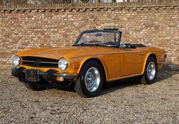 Triumph TR6 Topaz Orange Cabriolet / Roadster 1975 Orange Triumph TR6 Topaz Orange Cabriolet / Roadster 1975 Orange Car for Sale. 488678