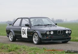 BMW 320 is E30 Coupe 1988 Black BMW 320 is E30 Coupe 1988 Black Car for Sale. 498870