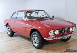 Alfa Romeo GT 1300 Junior Coupe 1971 Red Alfa Romeo GT 1300 Junior Coupe 1971 Red Car for Sale. 504194