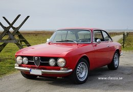 Alfa Romeo 1750 GT Veloce Coupe 1968 Red Alfa Romeo 1750 GT Veloce Coupe 1968 Red Car for Sale. 507764