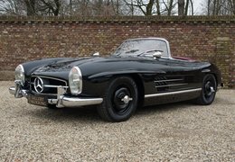 Mercedes-Benz 300 SL Roadster Cabriolet / Roadster 1961 Black Mercedes-Benz 300 SL Roadster Cabriolet / Roadster 1961 Black Car for Sale. 510483