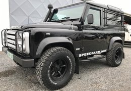 Land Rover Defender 90 TD4 SVX SUV 2008 Black Land Rover Defender 90 TD4 SVX SUV 2008 Black Car for Sale. 520589