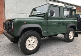 Land Rover Defender 90 Tdi Off-road 1995 Green Land Rover Defender 90 Tdi Off-road 1995 Green Car for Sale. 520599