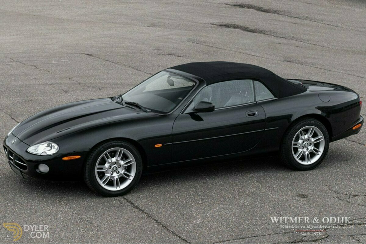 2001 Jaguar XK8, foto 2