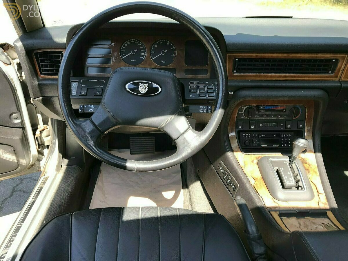 1987 Jaguar XJ 40, foto 4