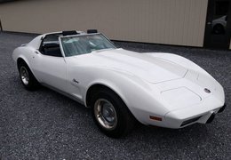 Chevrolet Corvette Stingray T Top Coupe 1975 White Chevrolet Corvette Stingray T Top Coupe 1975 White Car for Sale. 536261