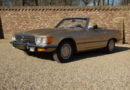 Mercedes-Benz 450 SL W107 Cabriolet / Roadster 1973 Gold Mercedes-Benz 450 SL W107 Cabriolet / Roadster 1973 Gold Car for Sale. 538795