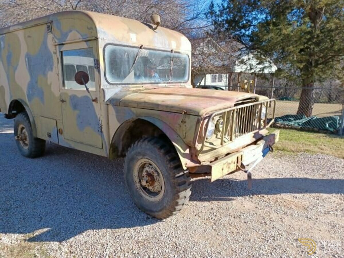 1967 Jeep Commander Military Ambulance, foto 1