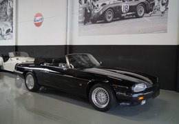 Jaguar XJS Convertible Exceptional Condition Cabriolet / Roadster 1993 Black Jaguar XJS Convertible Exceptional Condition Cabriolet / Roadster 1993 Black Car for Sale. 551827