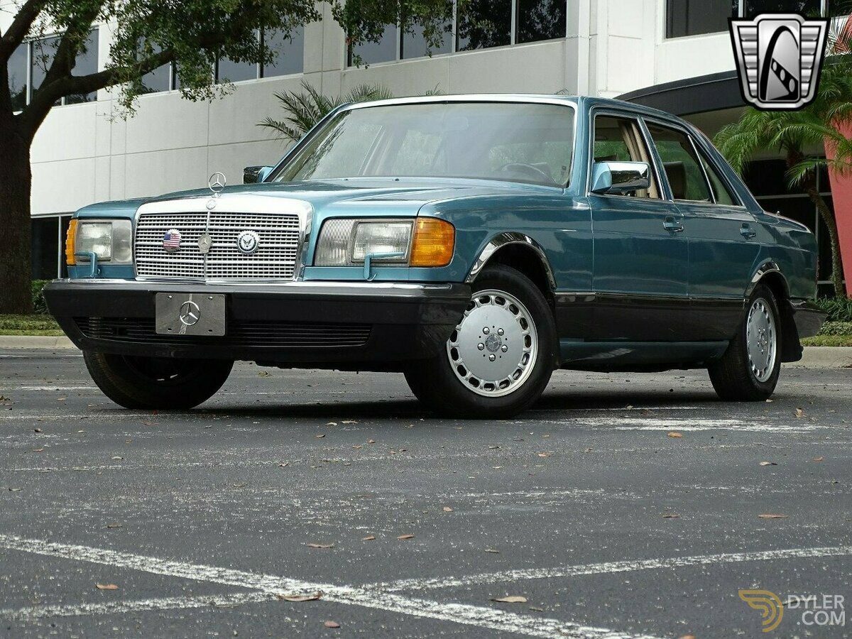 1991 Mercedes-Benz 300 SE, foto 2