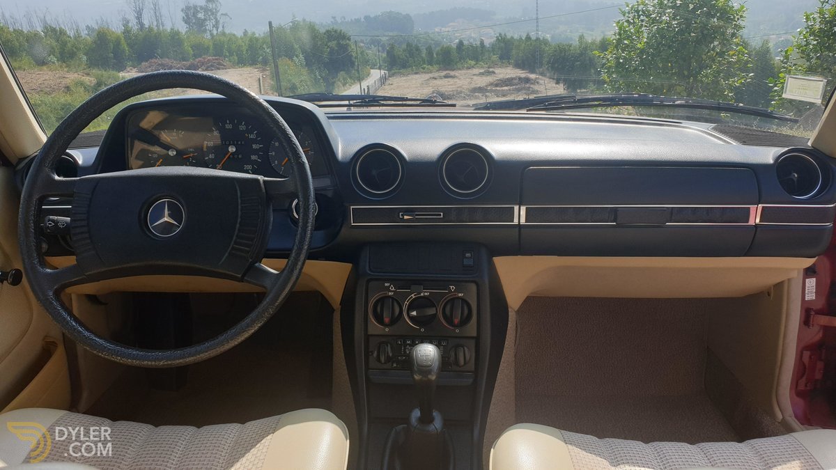 1977 Mercedes-Benz 230 W123 Limousine, foto 4