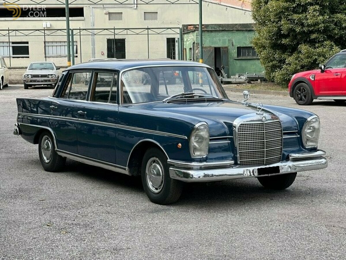 1962 Mercedes-Benz 300 SE Automatic "Fintail" 1 of 3776, foto 6