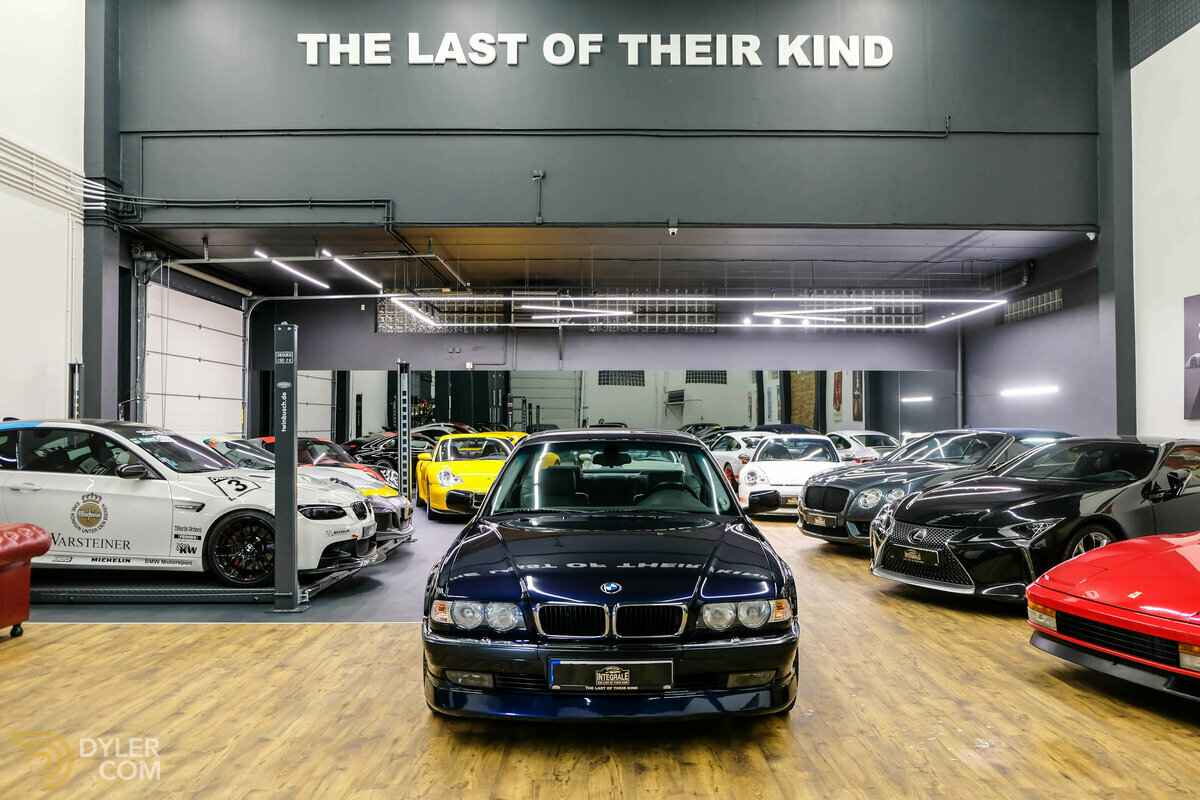 1998 BMW 740i E38, foto 2
