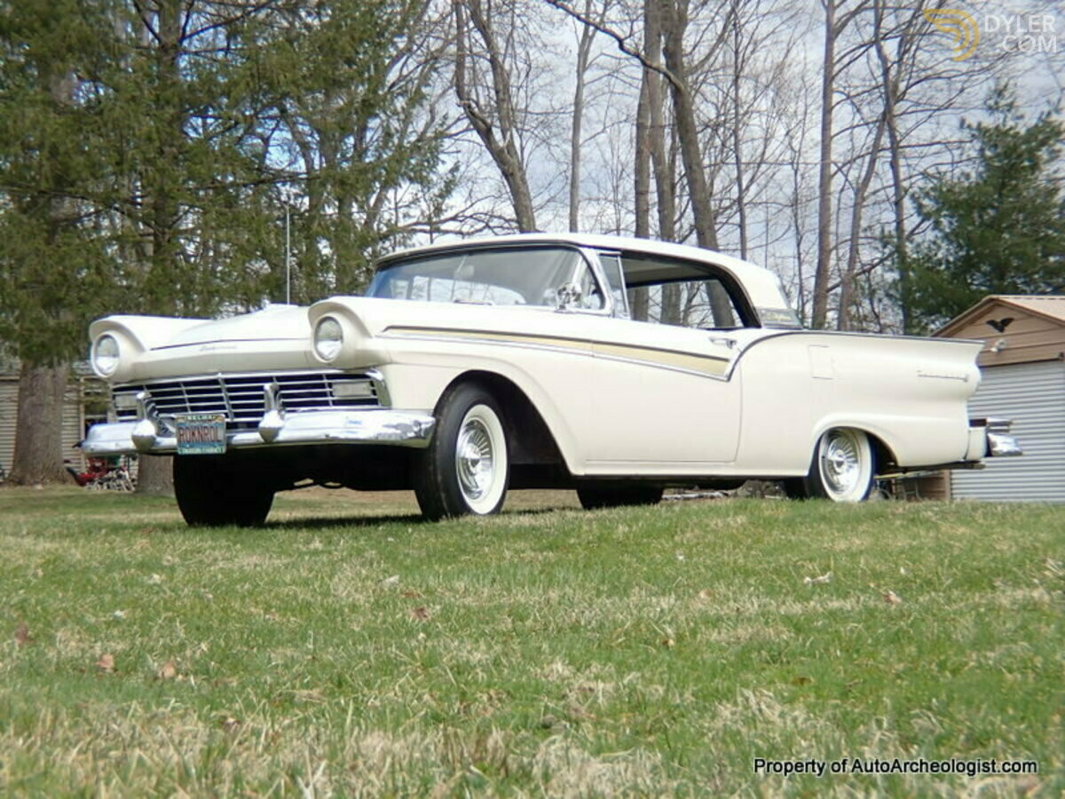 1957 Ford Fairlane 500 Skyliner, foto 4