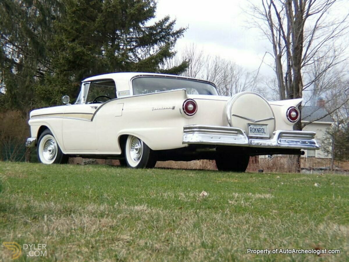 1957 Ford Fairlane 500 Skyliner, foto 6
