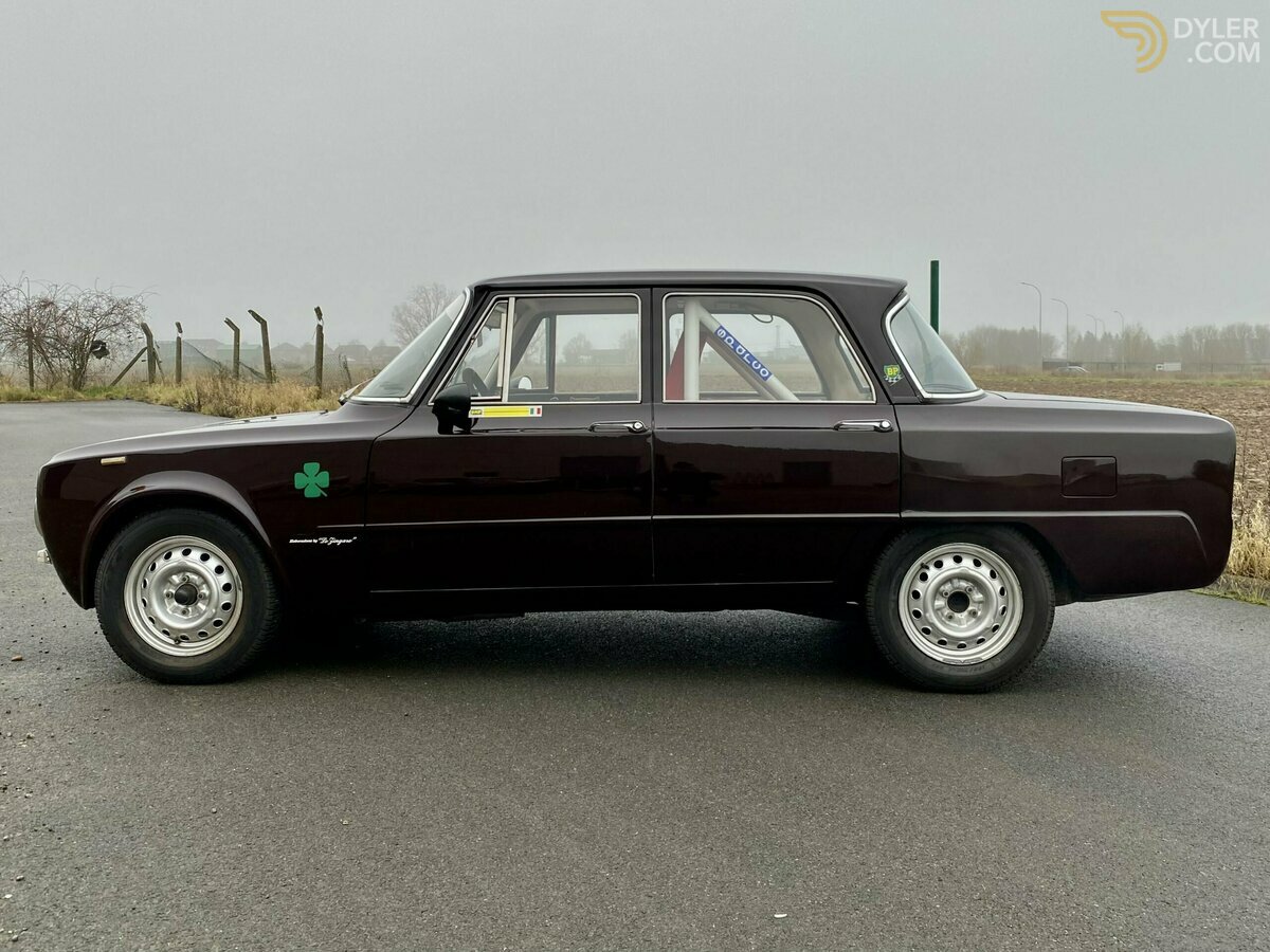 1971 Alfa Romeo Giulia 1.3 Super, foto 2