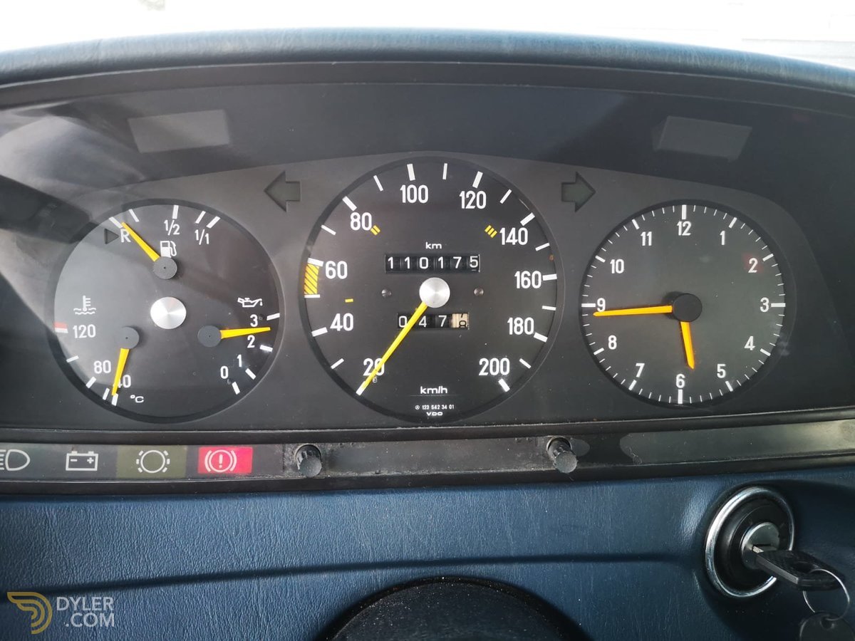 1982 Mercedes-Benz E200, foto 7