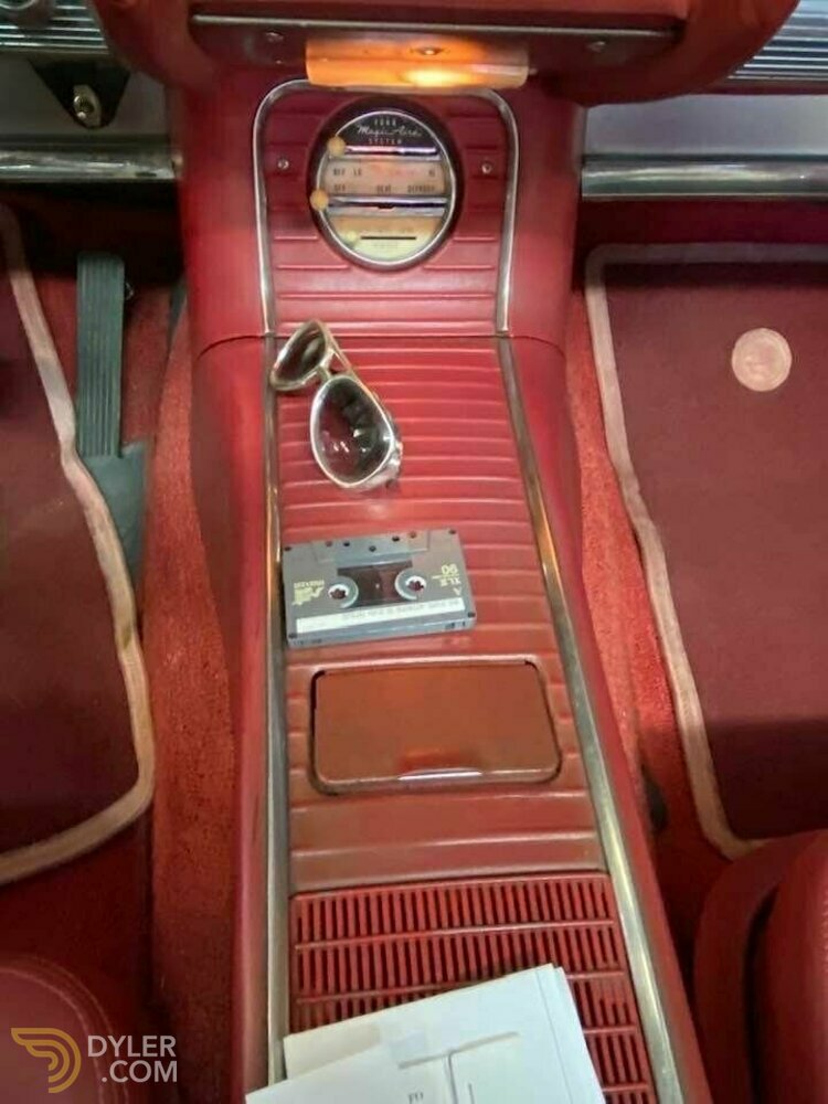 1960 Ford Thunderbird, foto 3