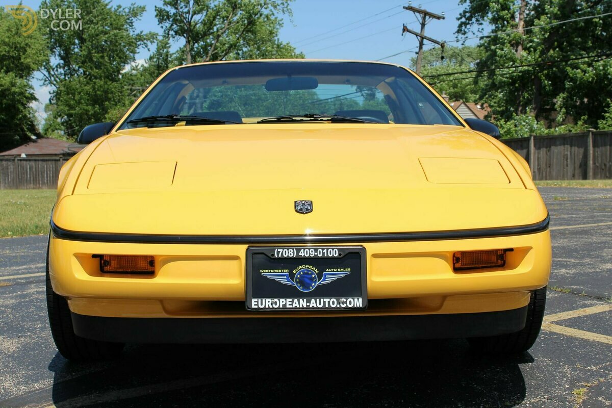 1988 Pontiac Fiero Sport, foto 2