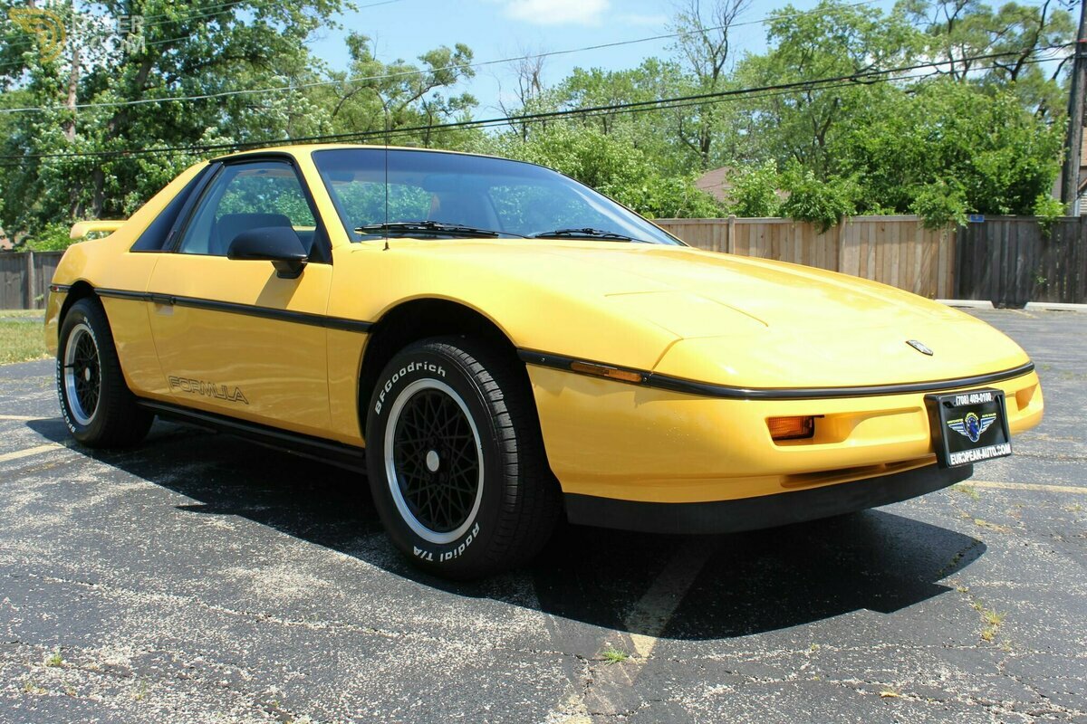 1988 Pontiac Fiero Sport, foto 3