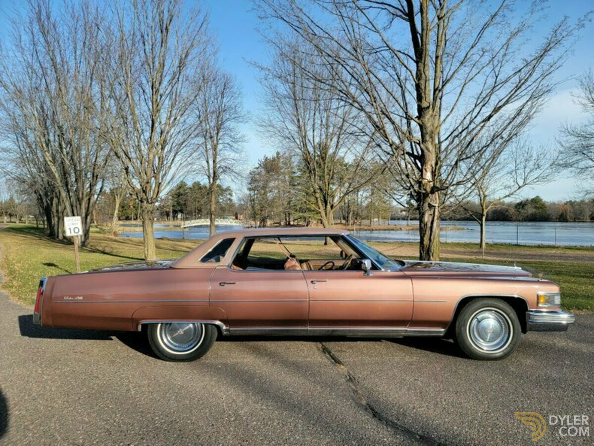 1975 Cadillac Sedan De Ville, foto 2