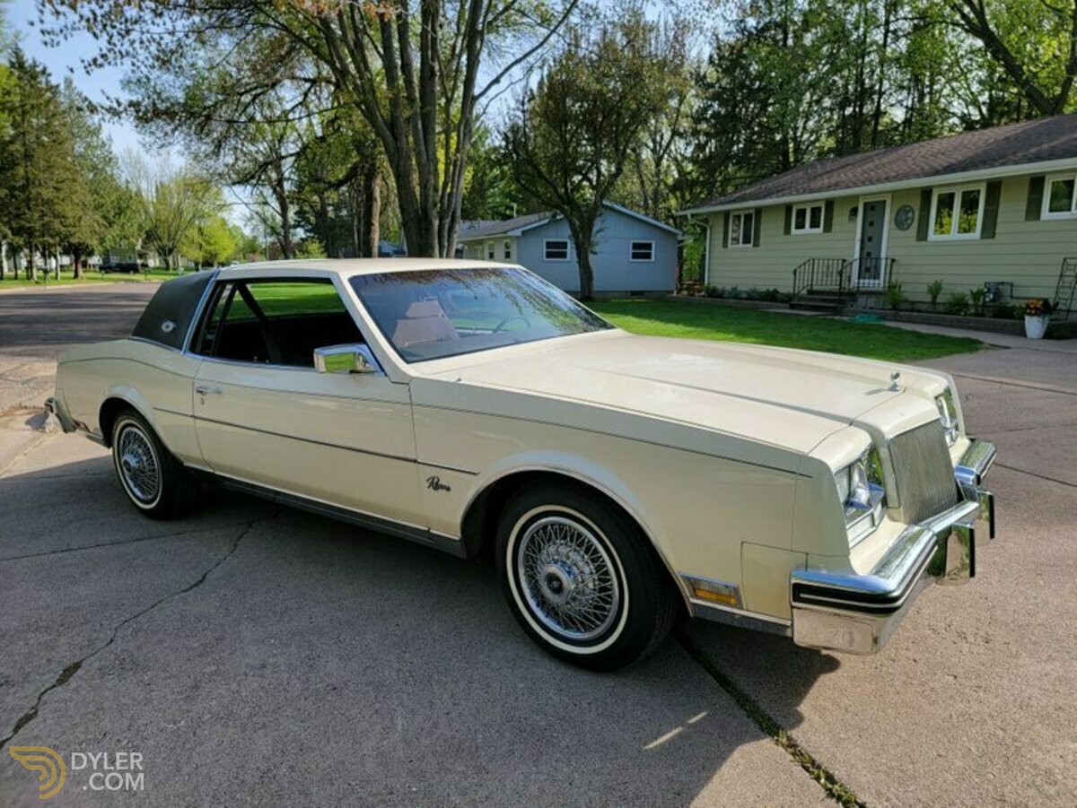 1984 Buick Riviera 2dr Coupe, foto 11