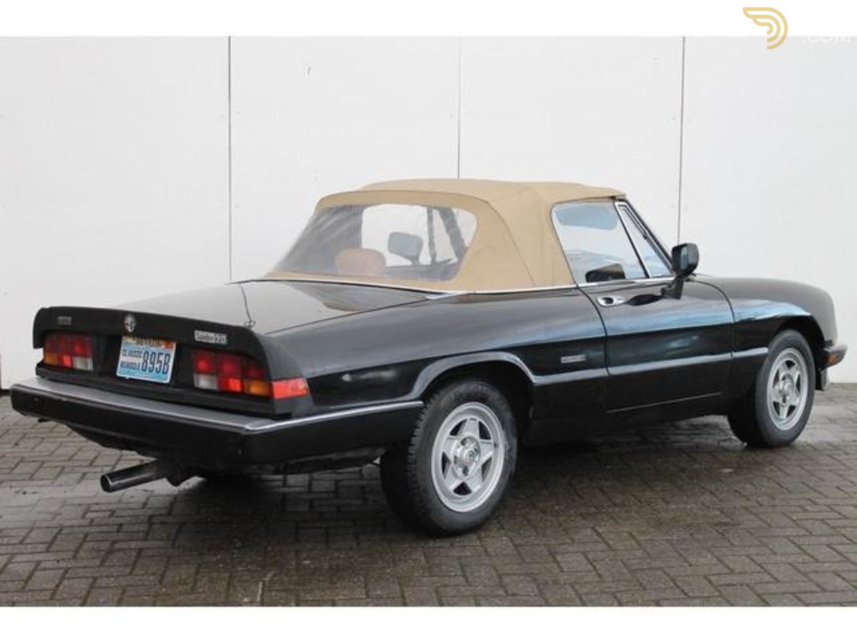 1987 Alfa Romeo Spider Aerodinamica, foto 2