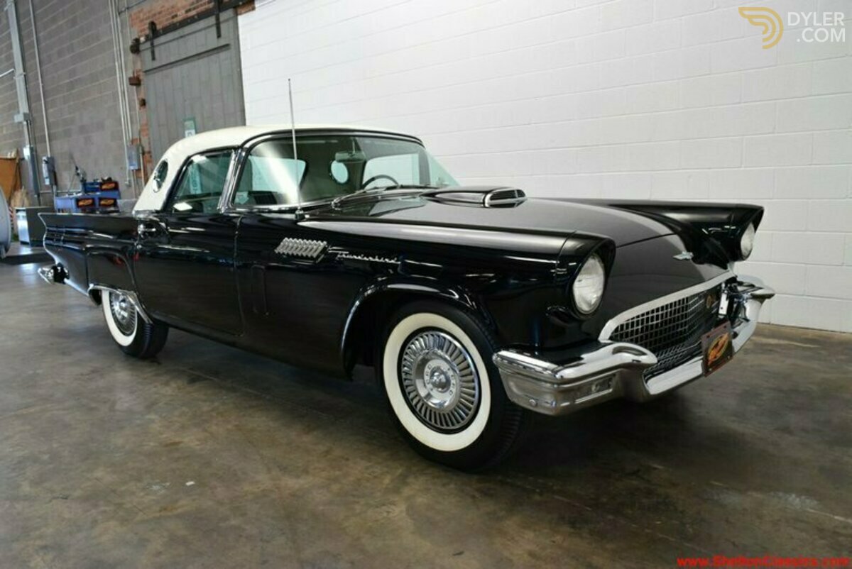 1957 Ford Thunderbird, foto 2