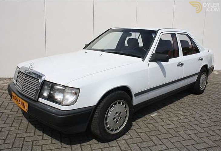 Classic 1986 MercedesBenz 260E For Sale. Price 8 999 EUR Dyler