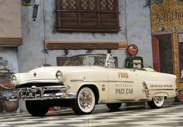 Ford Crestline Sunliner Cabriolet / Roadster 1953 White Ford Crestline Sunliner Cabriolet / Roadster 1953 White Car for Sale. 402350