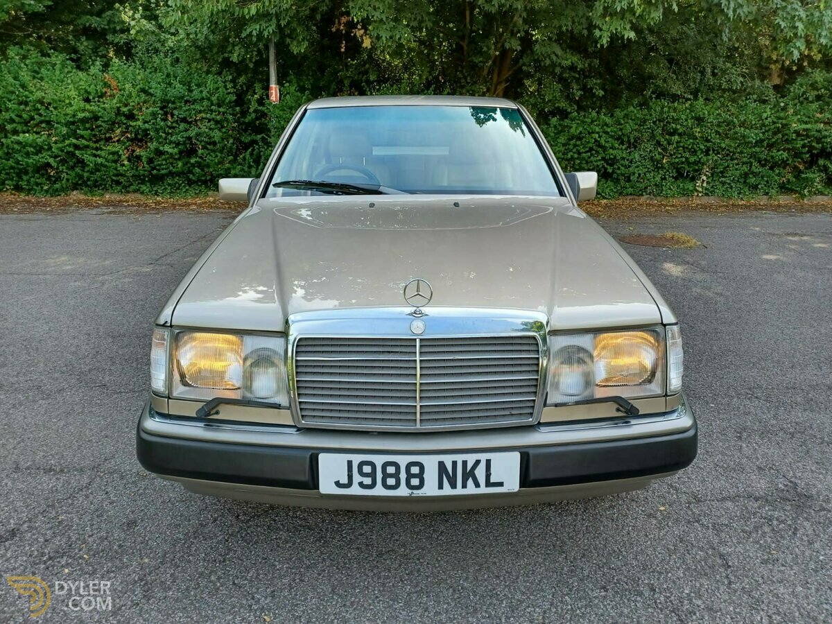 1992 Mercedes-Benz 230 E 4dr Auto W124, foto 3