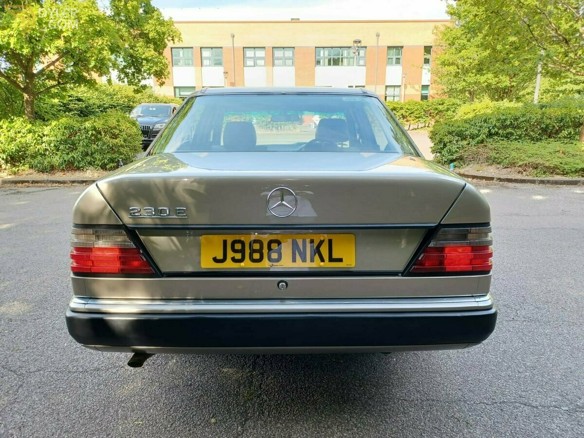 1992 Mercedes-Benz 230 E 4dr Auto W124, foto 7