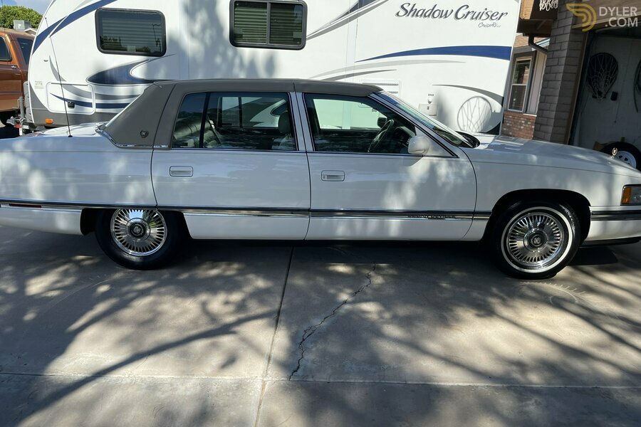 Classic 1995 Cadillac DeVille 4 door classic For Sale. Price 21 000 USD