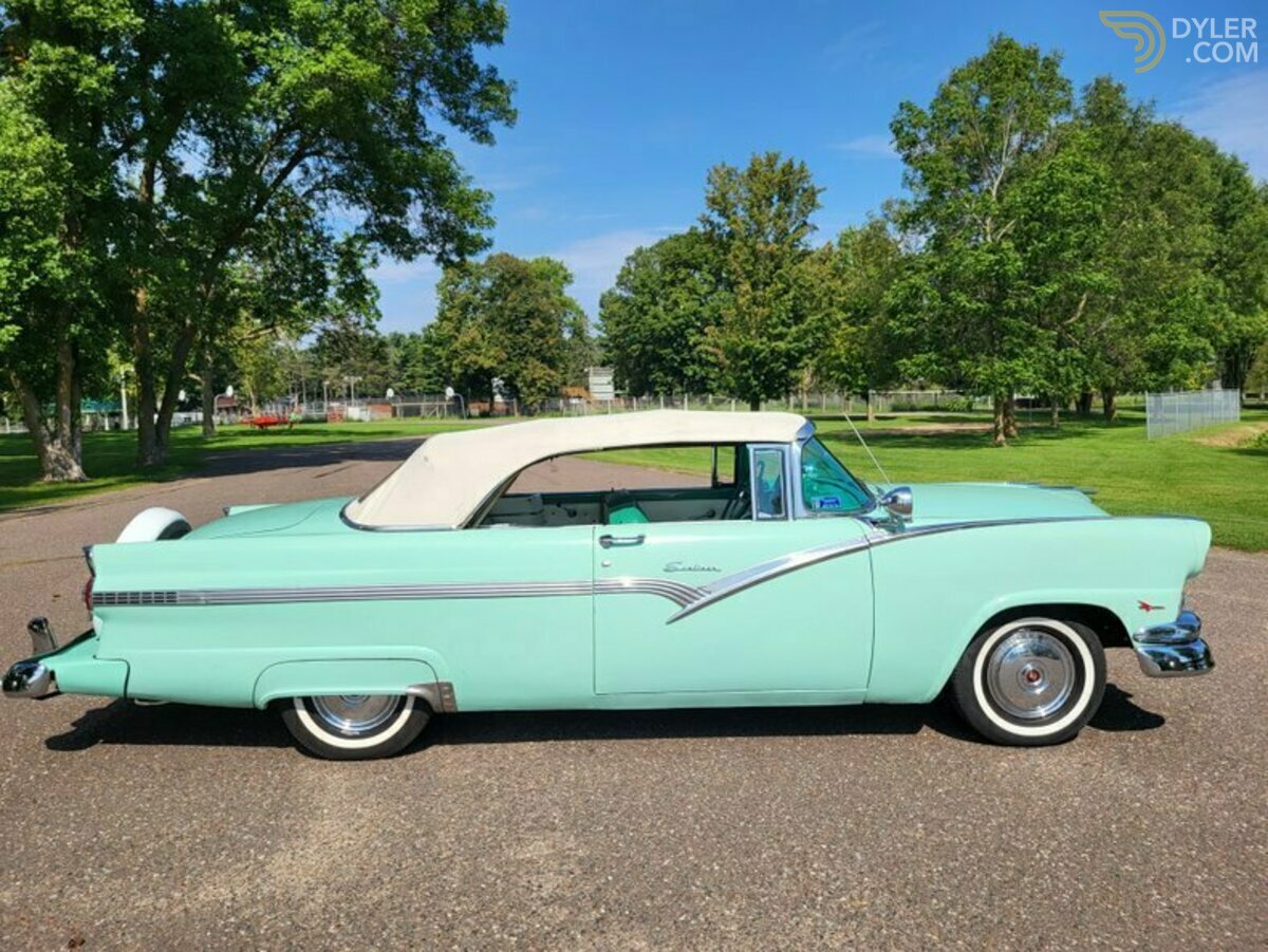 1956 Ford Fairlane Sunliner, foto 3