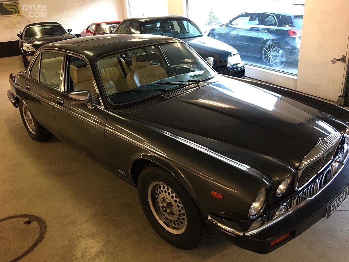 1988 Daimler Double Six, foto 2