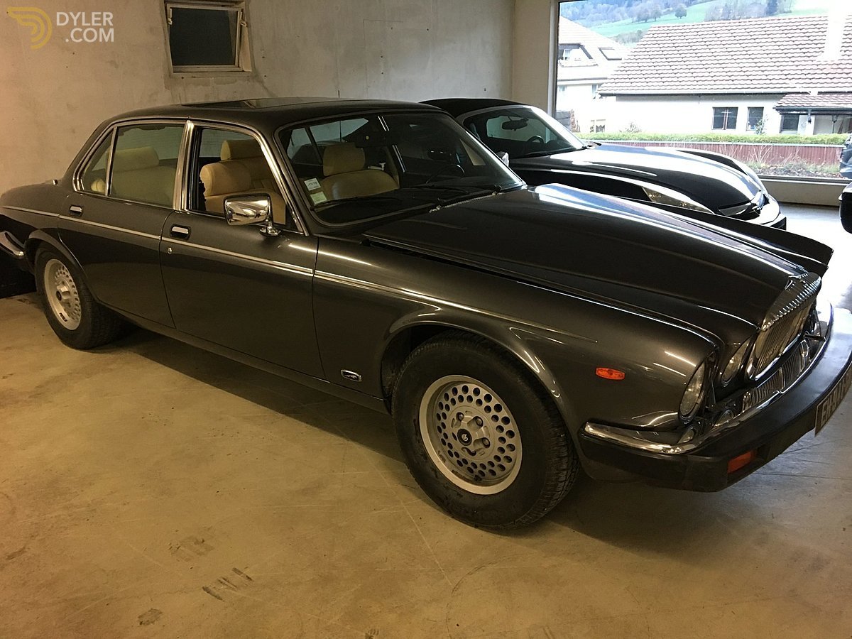 1988 Daimler Double Six, foto 3