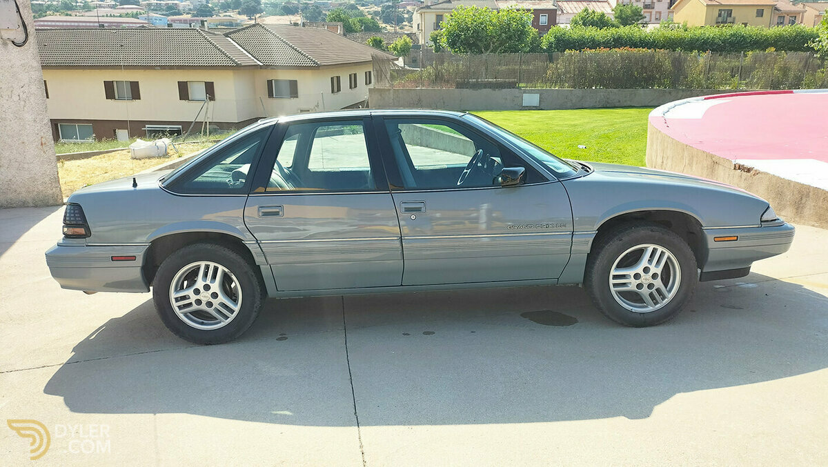 1992 Pontiac Grand Prix 3.O LE, foto 7