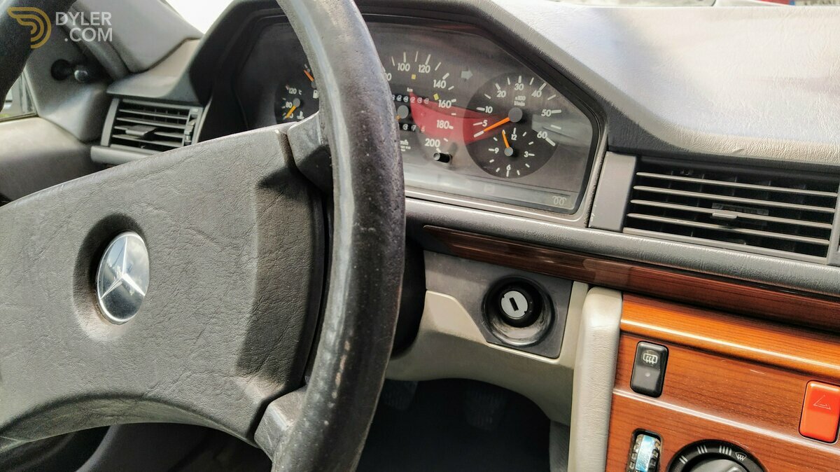 1990 Mercedes-Benz 250 D W124, foto 10