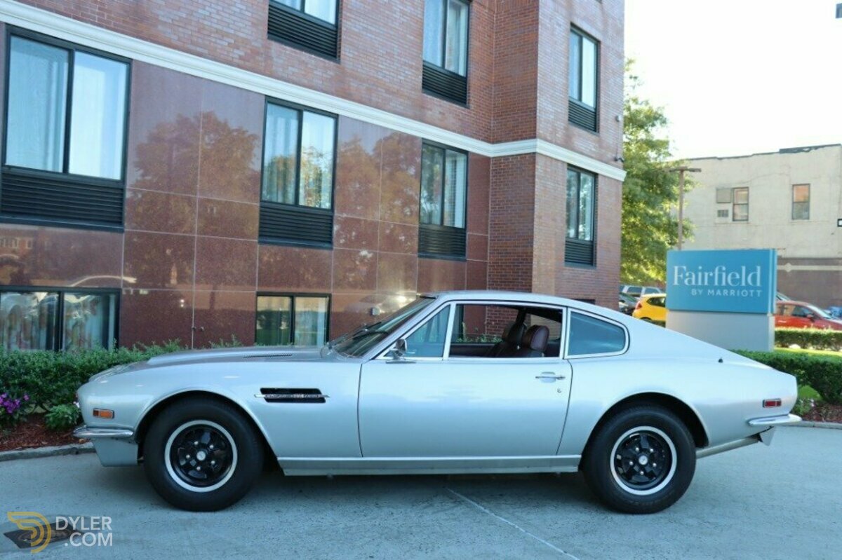 1971 Aston Martin DBS V8 Series II, foto 2