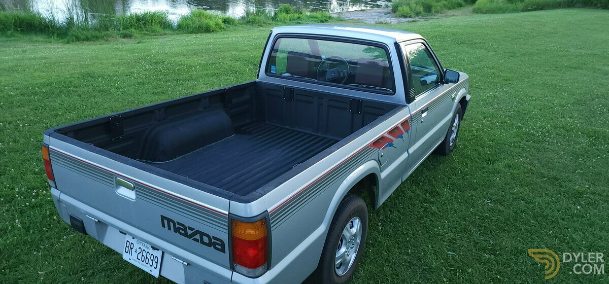 1989 Mazda B2200, foto 8