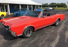Oldsmobile 4-4-2 Cabriolet / Roadster 1967 Red Oldsmobile 4-4-2 Cabriolet / Roadster 1967 Red Car for Sale. 281905