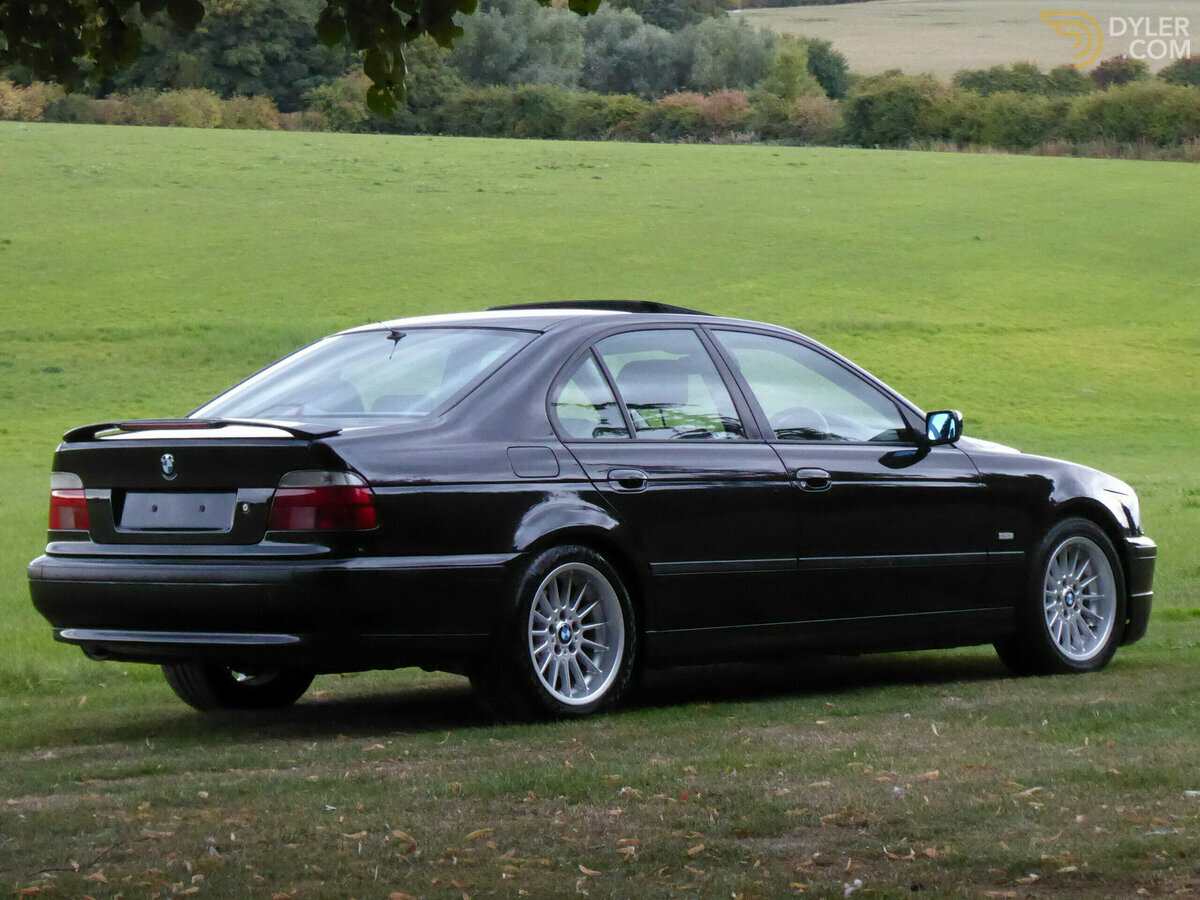2000 BMW 540i V8 Saloon, foto 3
