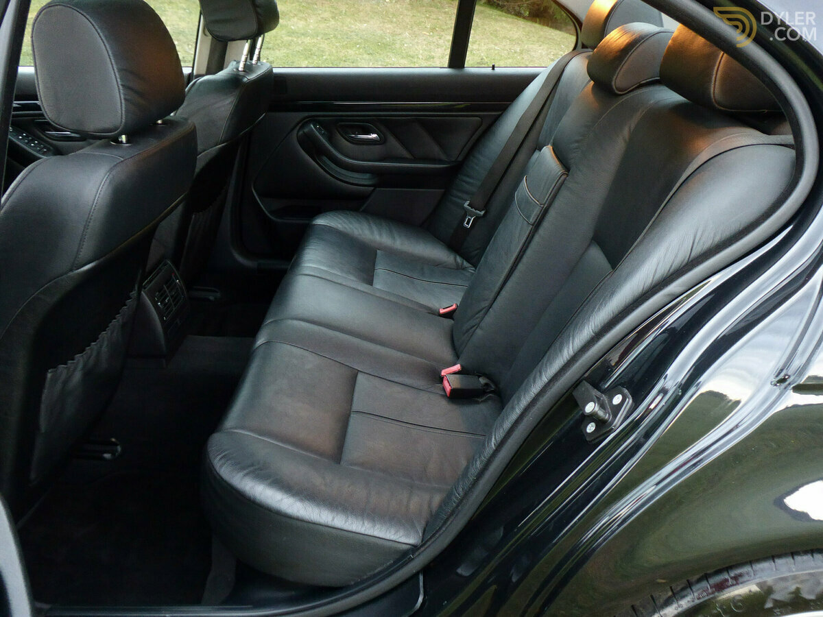 2000 BMW 540i V8 Saloon, foto 7