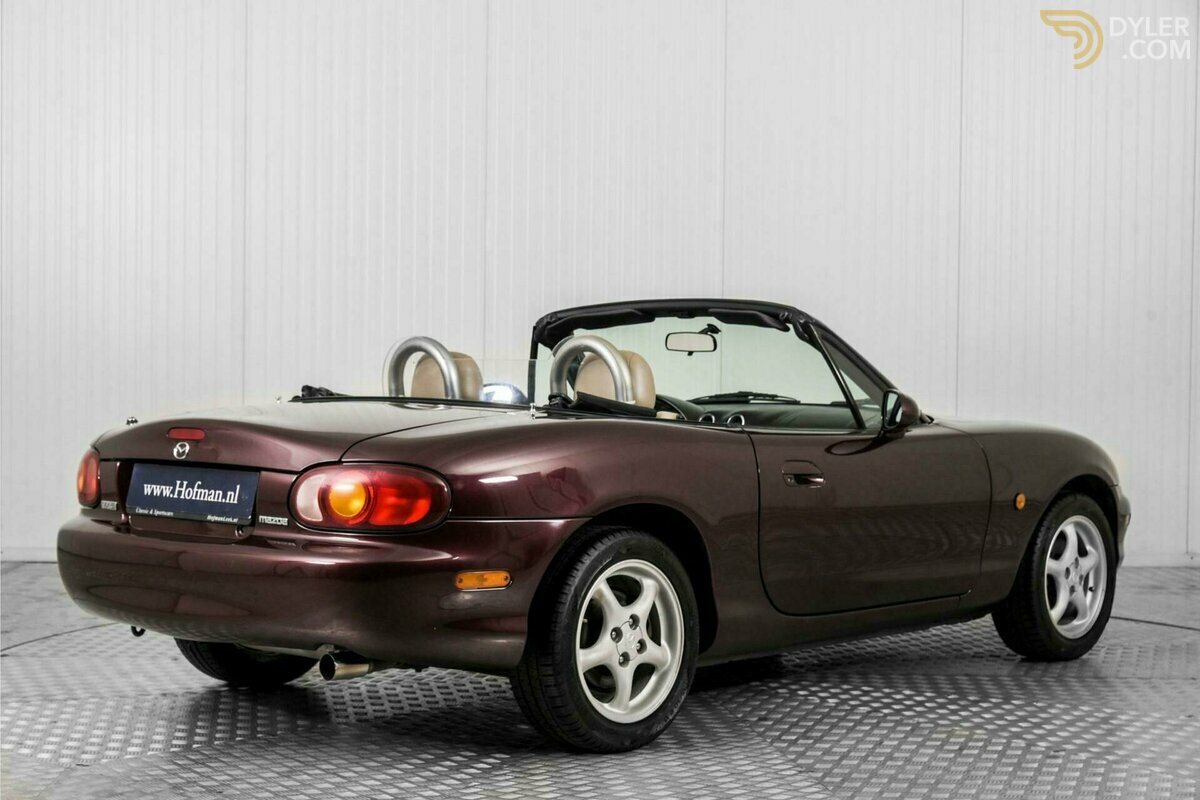 2000 Mazda MX-5 Miracle 1.6i, foto 2